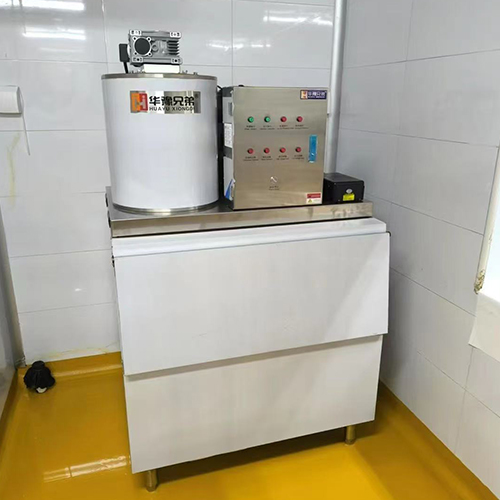 500公斤片冰機(jī)交付原陽(yáng)超市客戶